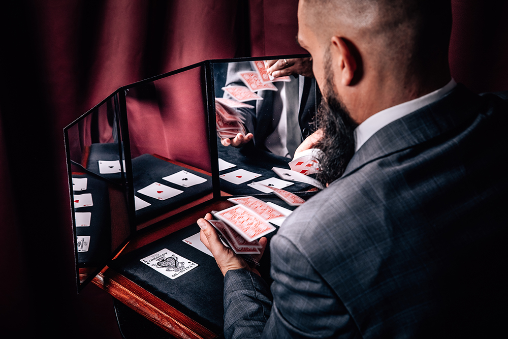 Unikalny prezent na urodziny – pokaz iluzjonisty